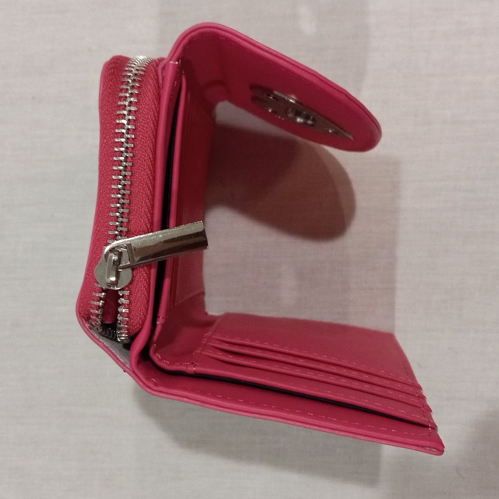 Wallet - Picture 7 of 12